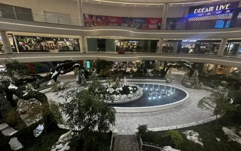 American dream, large retail and entertainment mall in new jersey