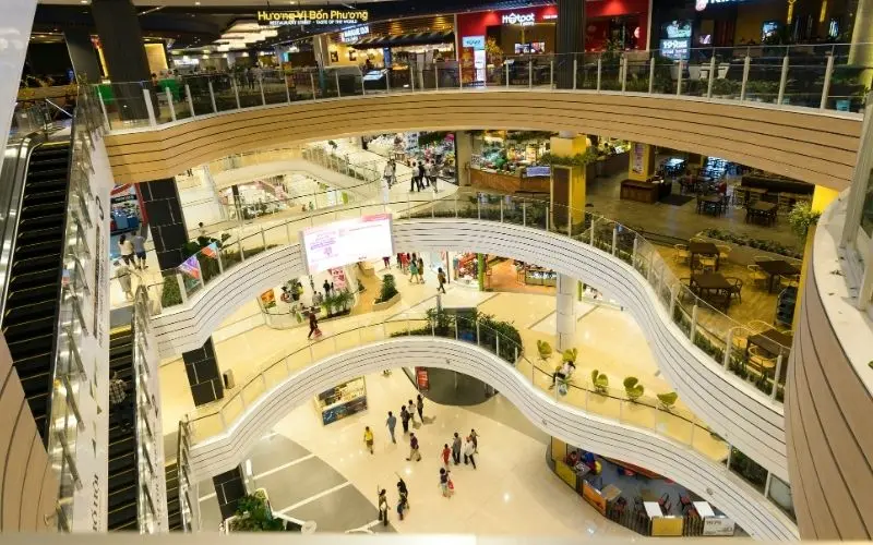 Aventura mall, upscale shopping center in florida