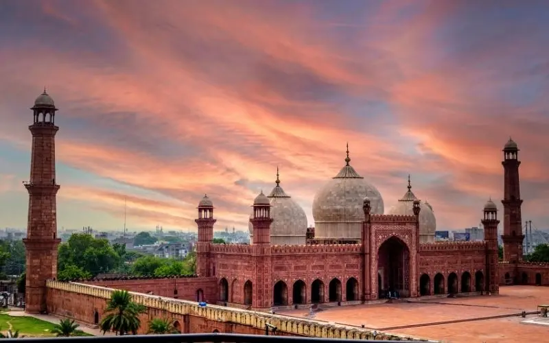 Badshahi mosque courtyard in lahore, pakistan