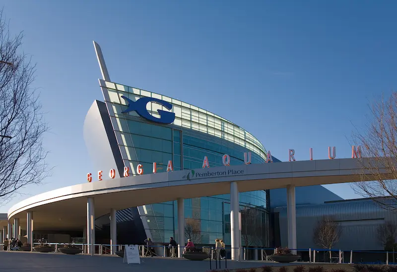 Georgia aquarium exterior view showing the main entrance and surrounding area