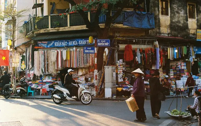 Hanoi old quarter 36 streets