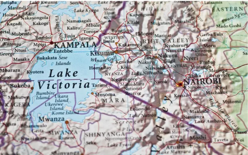 Map of lake victoria, africa's largest lake shared by three countries