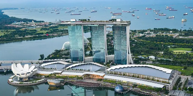 Singapore marina bay attractions including skyline views and merlion park