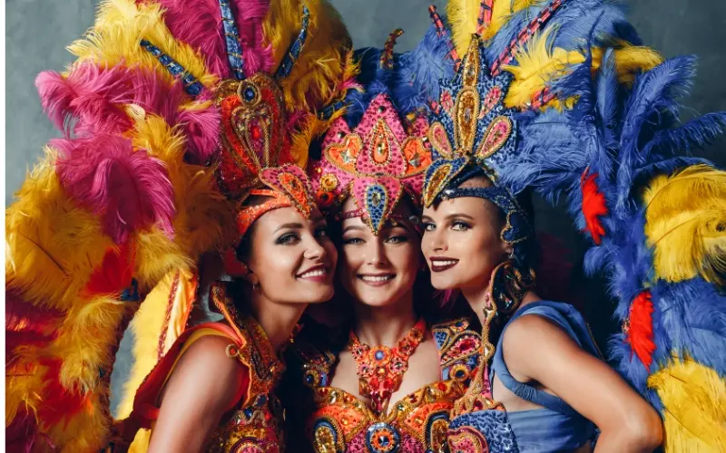Samba dancers performing in rio de janeiro